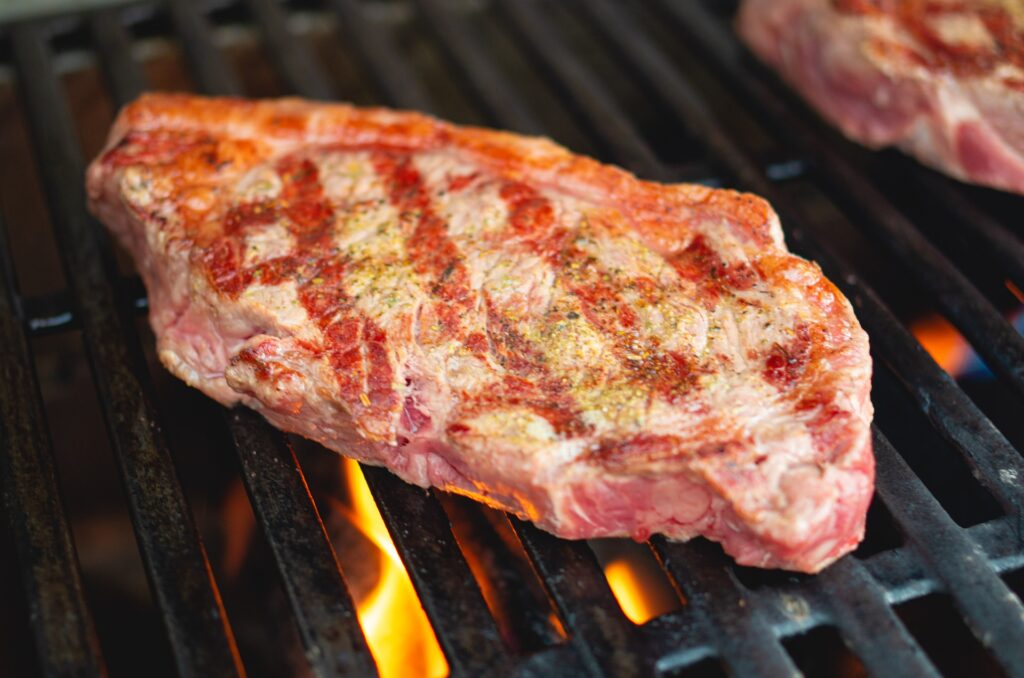 Jak správně naložit maso na grilování